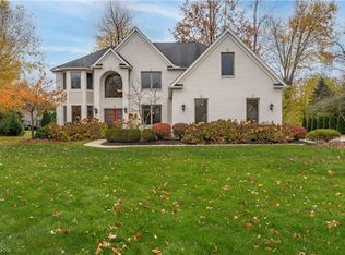 25783 Iris Ct, Westlake, OH 44145