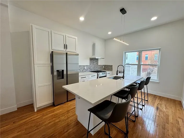 1236 Butterfield Way — Photo 8