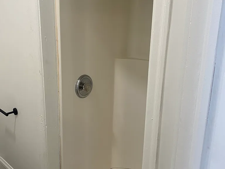 128 N Pine St #1 — Photo 6