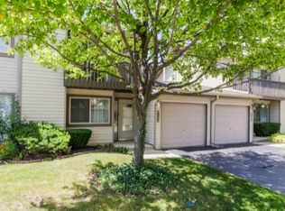 6468 Nash St, Downers Grove, IL 60516