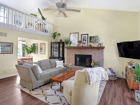 5th image of 8949 Ginnylock Dr