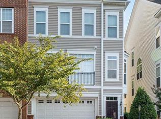 5610 Hartfield Ave, Suitland, MD 20746