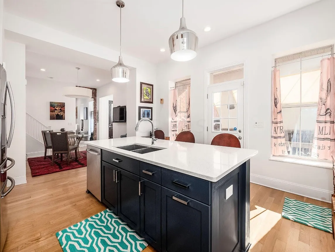 2 bed, 1664 sqft, $2,500 — Photo 3