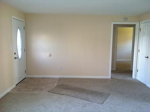 4th image of 975 SE Pasek St
