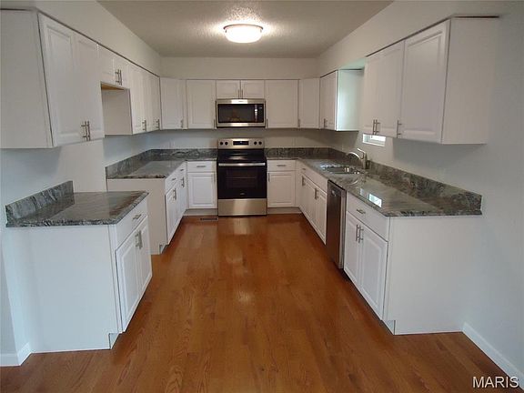 2nd image of 721 Leolia Dr