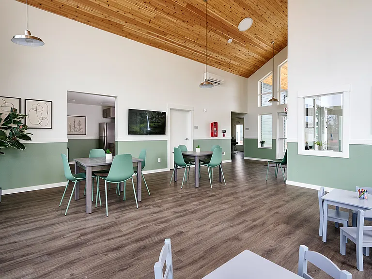 Bear Creek Apartments — Photo 18