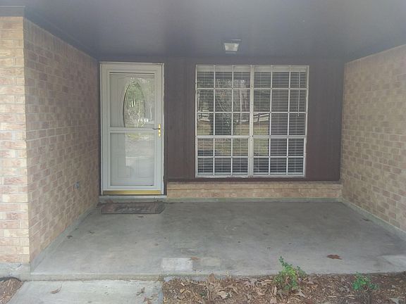 4th image of 16884 Pine Ln