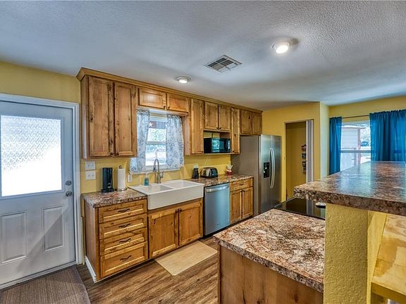 5th image of 616 Williams Lakeshore