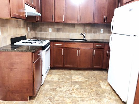 5th image of 36-16 Astoria Blvd S #E4