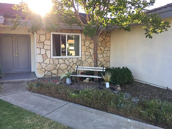 2nd image of 107 Sunflower Pl