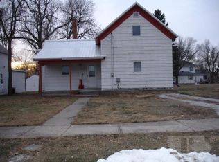 211 S Superior St, Lake City, IA 51449