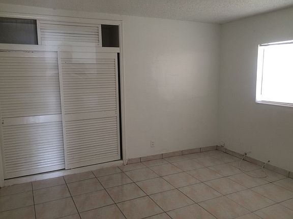 4th image of 1037 NW 8th Ave