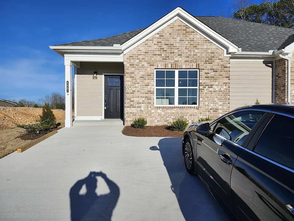 Brand new Townhome. End unit. 
1057 sq ft. River Stone is one of the best quality constructing company of the area.