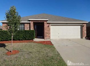 616 Bent Oak Dr, Fort Worth, TX 76131