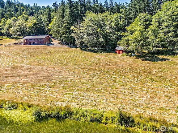 3rd image of 2801 West Valley Road