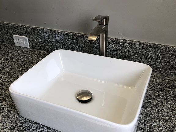 4th image of 5090 N Roosevelt Ave APT 26