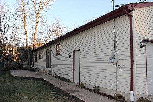 3rd image of 35719 N Oakwood Ave