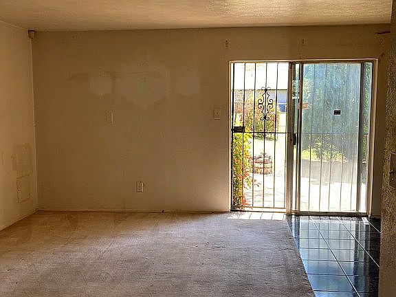 4th image of 4126 Clark College Dr