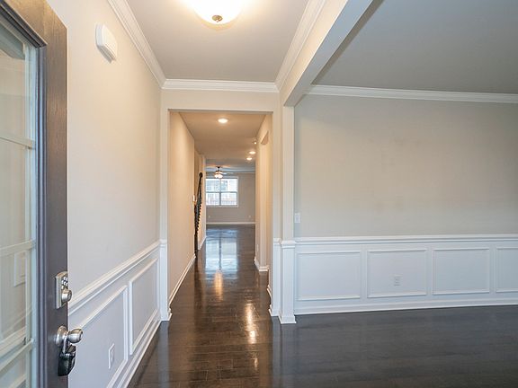 5th image of 4115 Paperbirch Dr