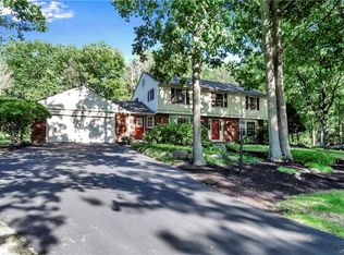 29 Melant Dr, Orchard Park, NY 14127