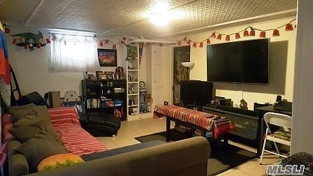 5th image of 3933 48th St