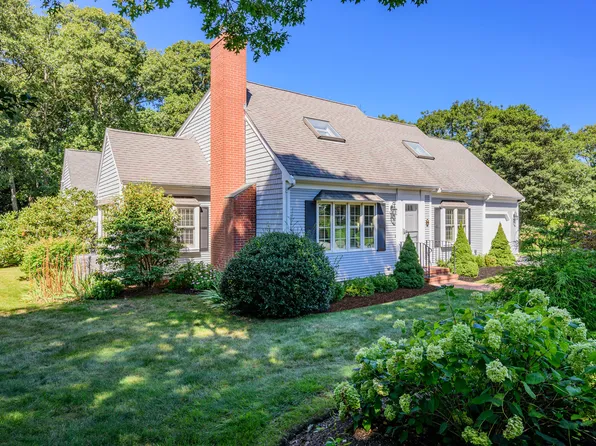 11 Kalmia Way, Centerville, MA 02632