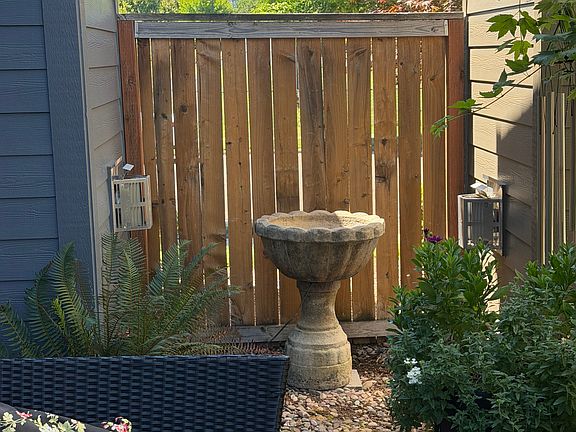 side yard