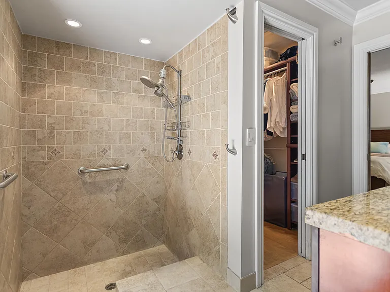 4050 NW 7th Ln — Photo 24