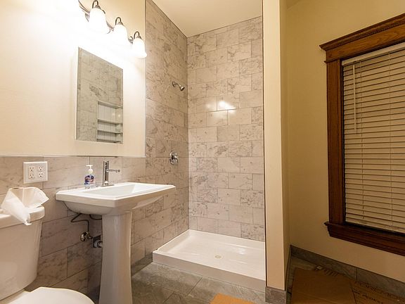 5th image of 1854 W 21st Pl #1