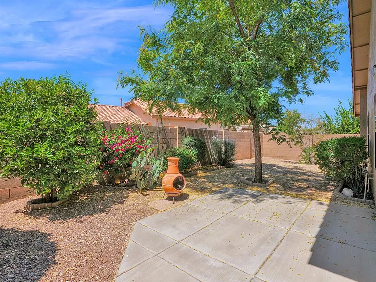 18166 W Camino Real Dr — Photo 27