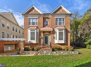 1863 Amberwood Manor Ct, Vienna, VA 22182