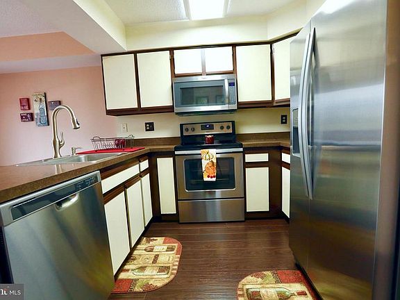 5th image of 18307 Leman Lake Dr #707B