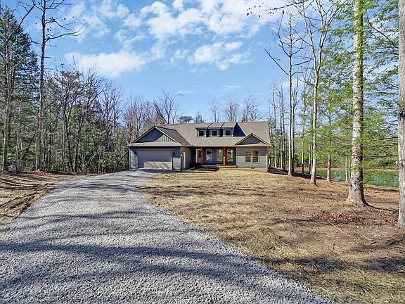 4th image of 504 Acorn Ln
