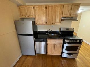 47 Waverly St #B, Worcester, MA 01604