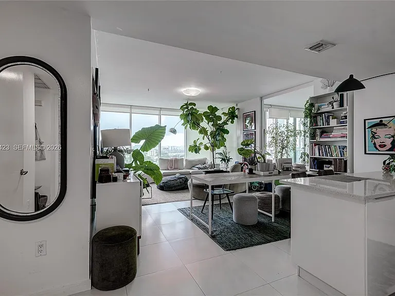 1040 Biscayne Blvd #1606 — Photo 3