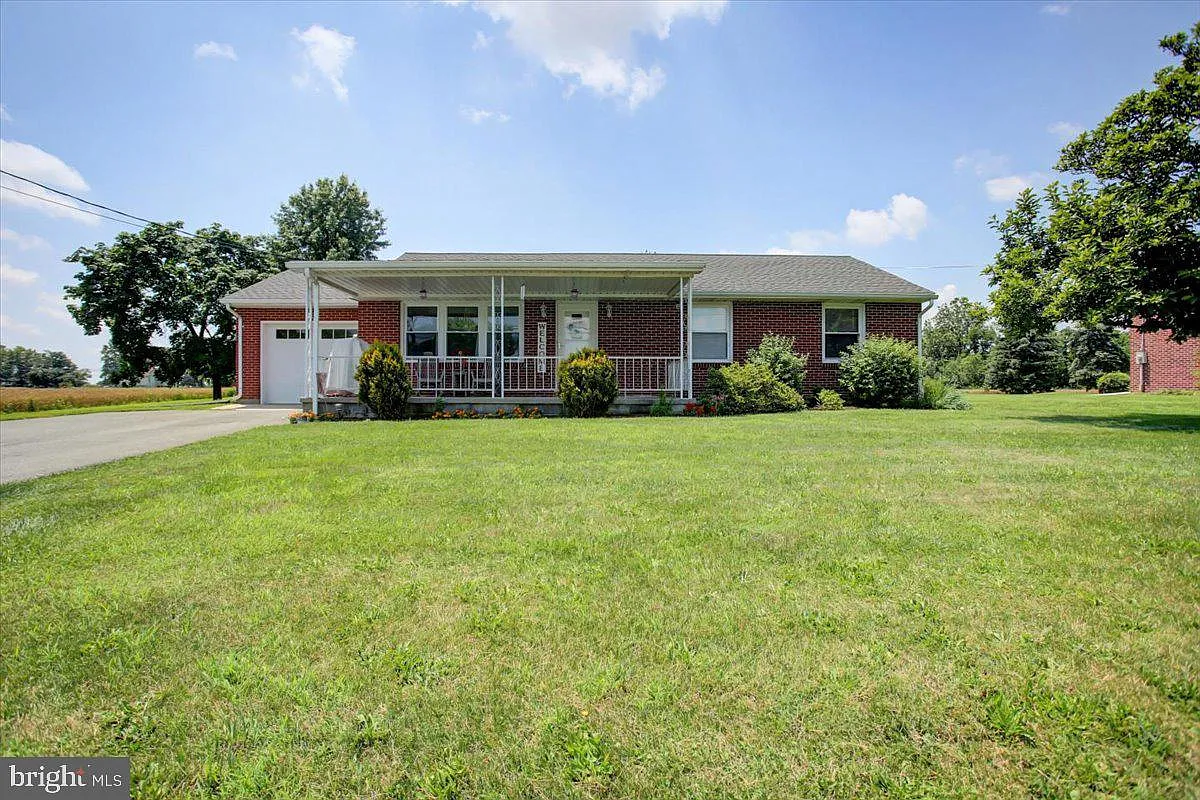 6748 Jack Rd photo 1