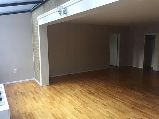 Rented by AD Real Estate Investors | media 25