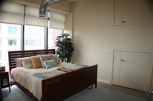 3rd image of 175 2nd St S APT 801