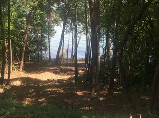 340 Southshore Dr, Greenback, TN 37742