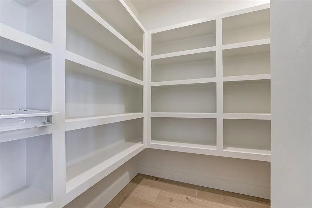 3252 Mission Hill Drive - 1 — Photo 2
