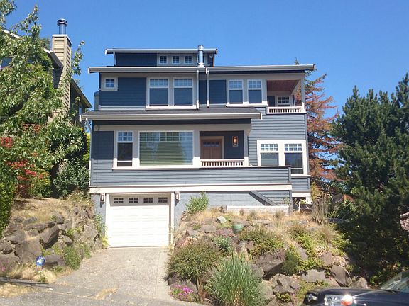 2nd image of 2606 W Newton St