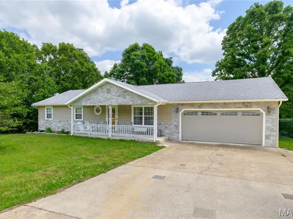 16560 Titan Rd, Saint Robert, MO 65584