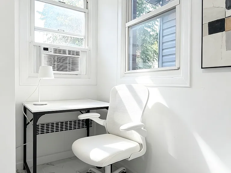 110 Grant Ave #2 — Photo 10