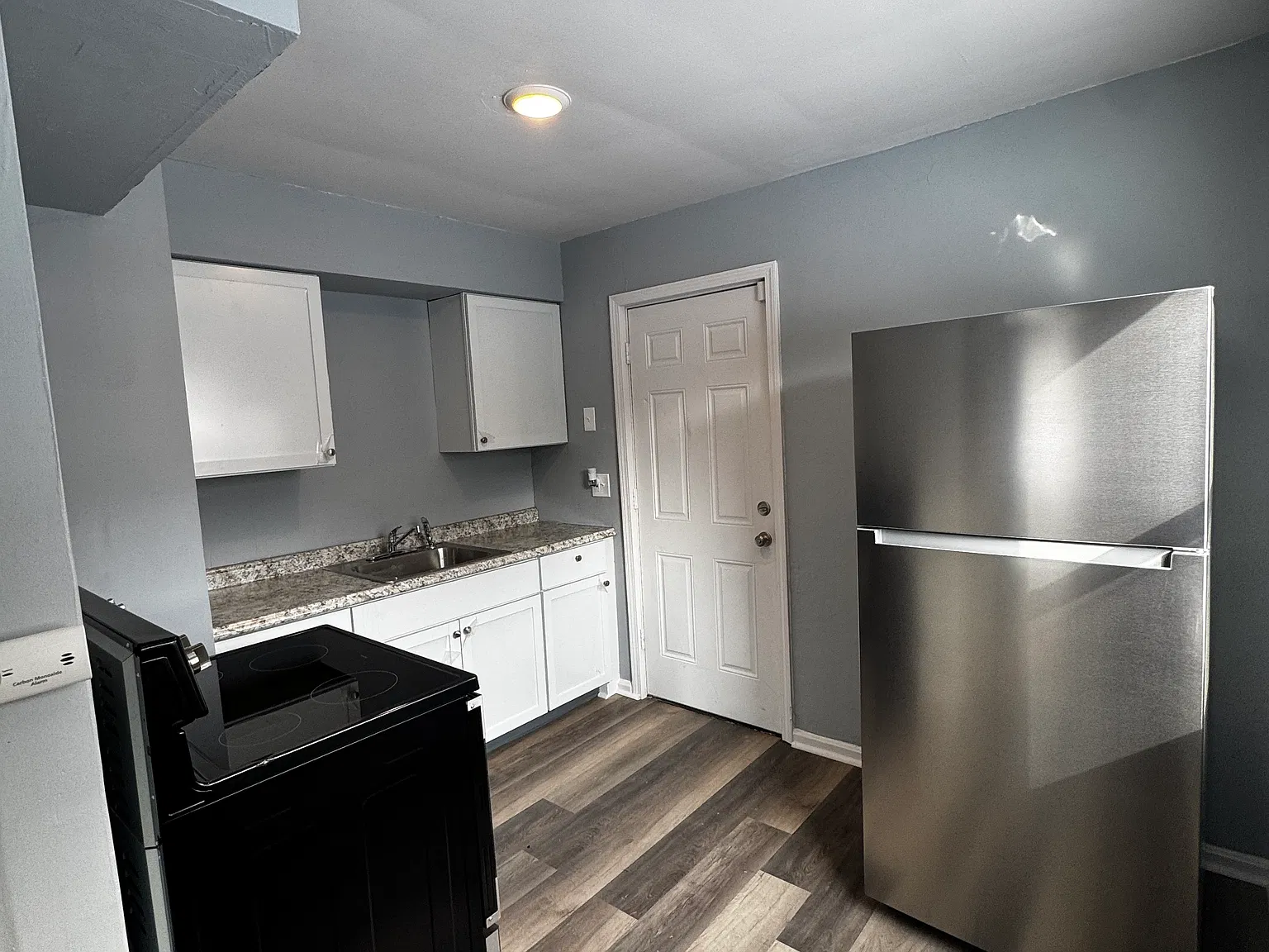 3 bed, 1.5 bath, 1080 sqft, $1,240 — Photo 4