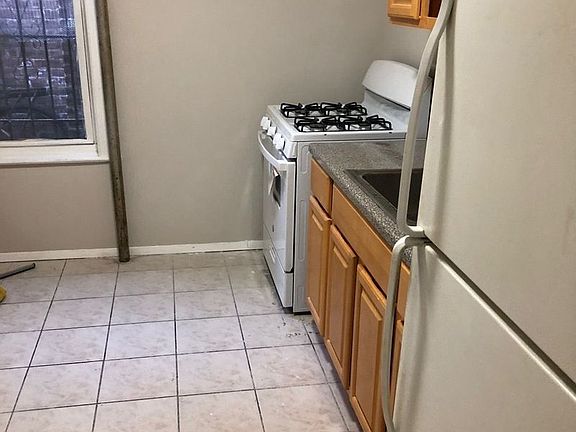 2nd image of 168-43 Hillside Ave #2R