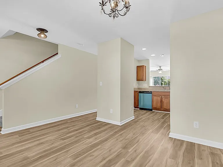 1003 Washitonia Way #C — Photo 8