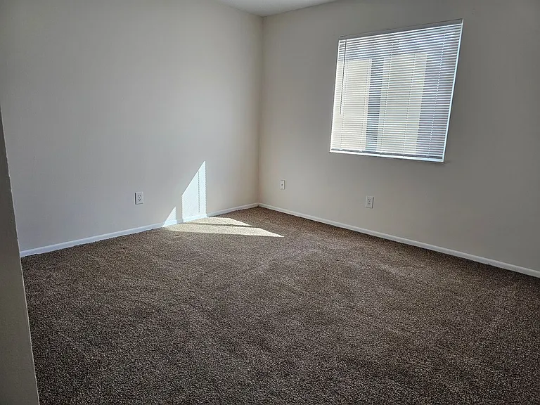 Hidden Village Square Apartments — Photo 37