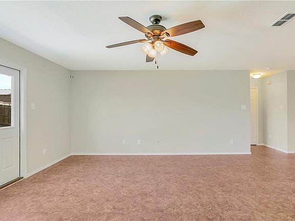 5th image of 701 Denali Dr