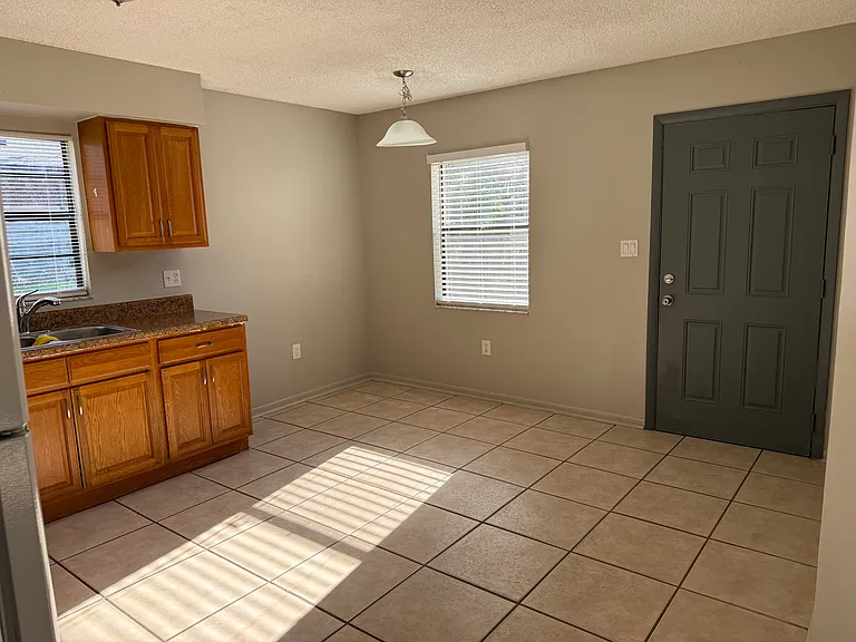 Kitchen/Dining area, Door to back yard