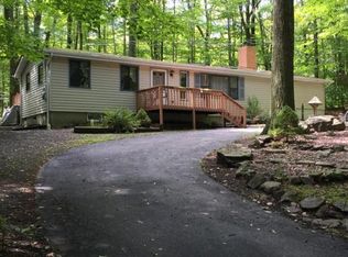 306 Delaware Trl, Pocono Lake, PA 18347